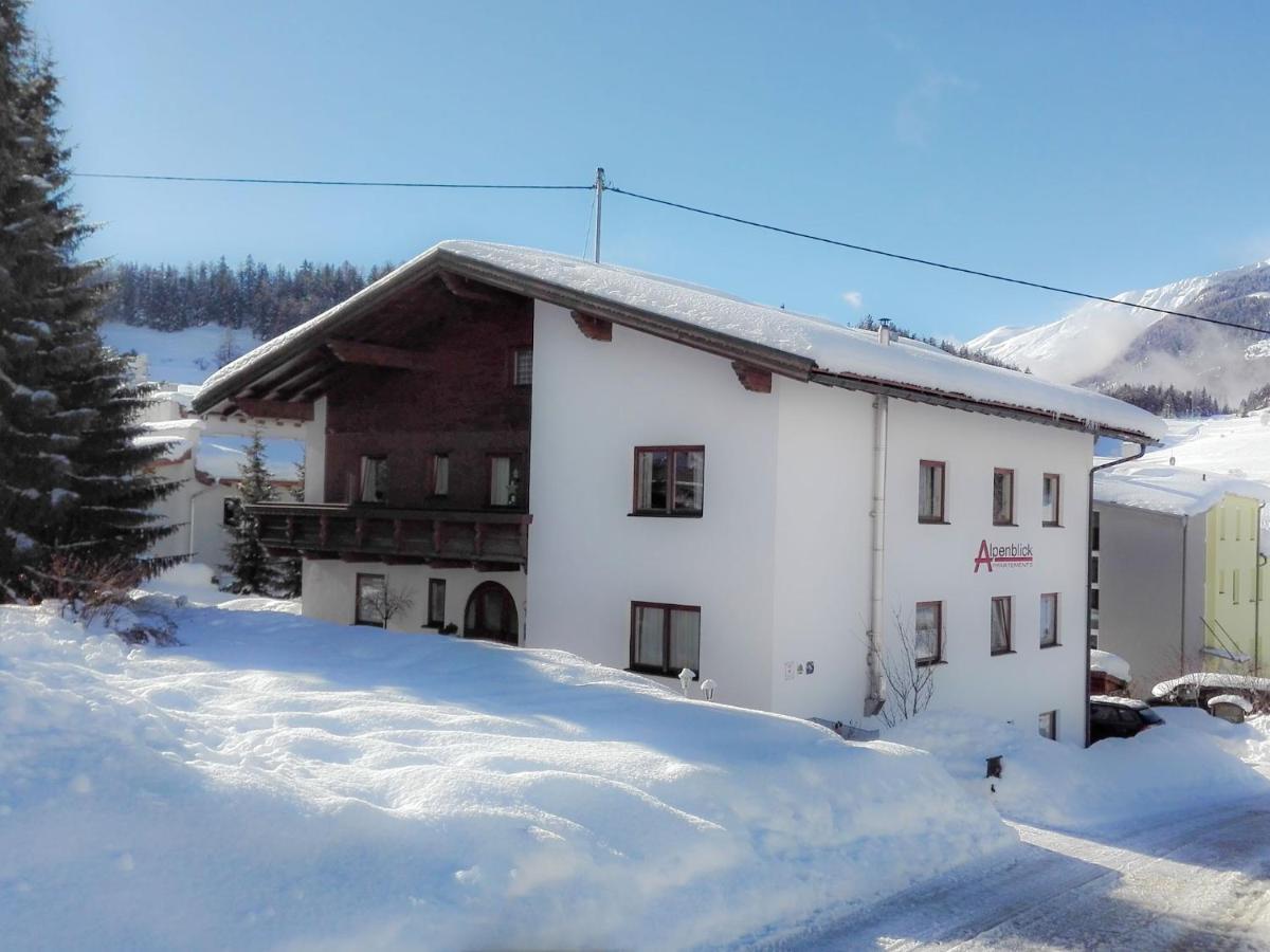 Das Alpenblick & Outdoor Lodge Nauders Extérieur photo